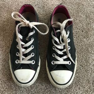 Black converse size 6